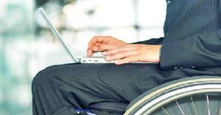 وزارات توقع على وثيقة التزام بمعايير برامج الإعاقات 