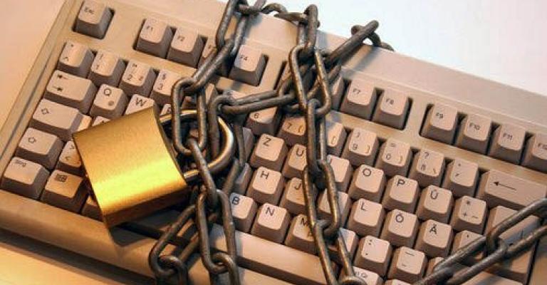 التمييز بقرار محكمة أمن الدولة بحبس طالب جامعي بتهمة”المس بالمقام السامي (الملك)” عبر الماسنجر