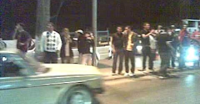 الاربداويون يهربون من الحر الى شارع البتراء