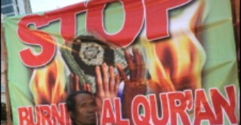 من يحرق الإنجيل كمن يحرق القران والتطرف الفردي لا يواجه بالتطرف الجماعي 