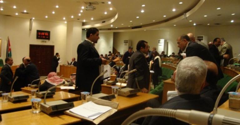 6 أعضاء يقدمون استقالتهم إلى أمين عمان 