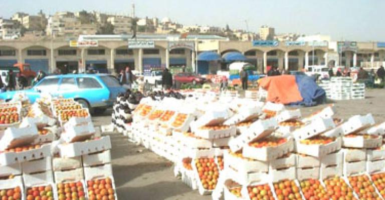 وزارة الزراعة تدرس تقليص عدد  حلقات بيع البندورة 