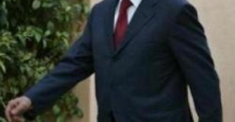 البخيت رئيس وزراء يبحث عن حقائب وزارية بطريقة البائع المتجول 