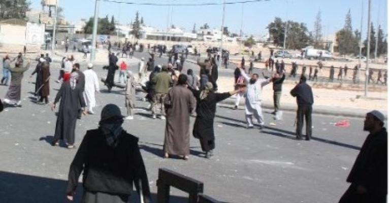 الإفراج عن عشرات السلفيين الموقوفين على خلفية أحداث الزرقاء الإفراج عن عشرات السلفيين الموقوفين على خلفية أحداث الزرقاء