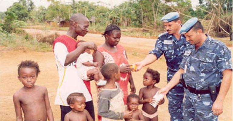 وداع قوات حفظ السلام الأردنية إلى دارفور وداع قوات حفظ السلام الأردنية إلى دارفور