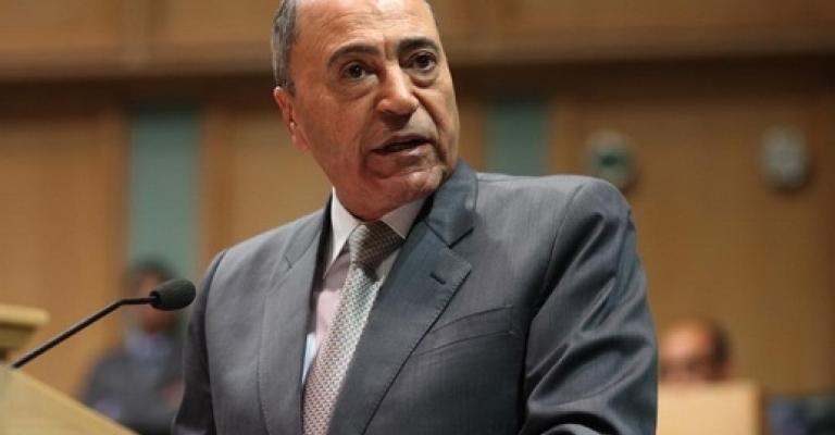 الطفيلة تمنع البخيت من الدخول وتطالب بإسقاطه