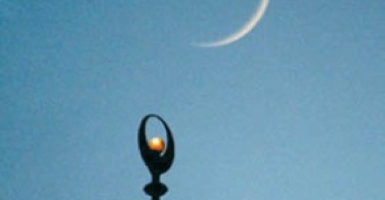 الأول من آب أول أيام رمضان فلكيا