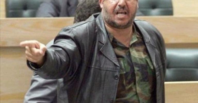 السعود يدعو “شرفاء الأردن” للاعتصام أمام السفارة الفرنسية ويتهم حبيب بـ”فبركة” الاعتداء