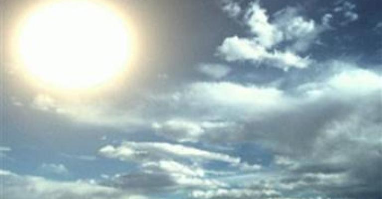 طقس حار والعظمى في عمان 34