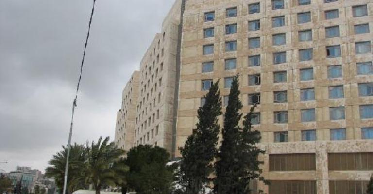 النقابة تدعو العاملين في "جراند حياة" للإضراب نهاية الشهر