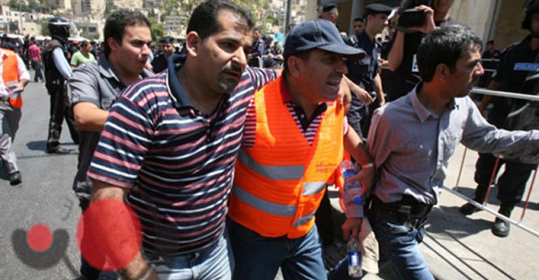 الاعتداء على الصحفيين خلال اعتصام النخيل مكيدة مدبرة والأمن ينفي وأبو رمان يعتذر