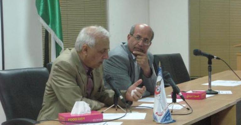 العرموطي ينتقد سوء أوضاع أطباء المستشفيات الخاصة