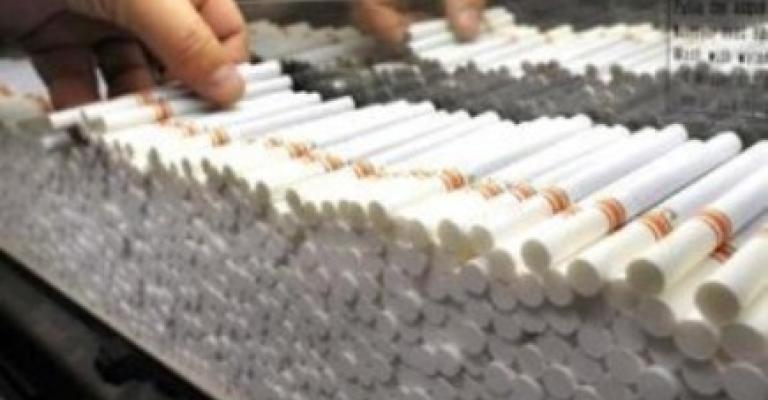 استمرار توقف العاملين في التبغ والسجائر عن العمل