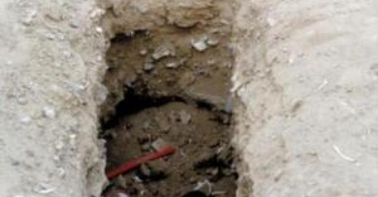 محتال يحصل على 7 ألاف لإخراج دفائن 