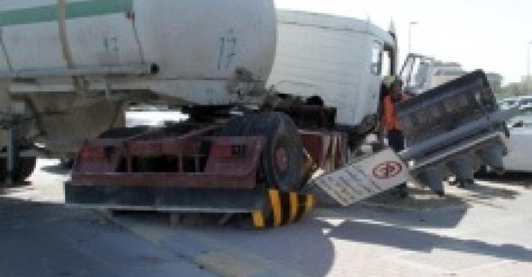 جسر مادبا: انقلاب صهريج سولار 