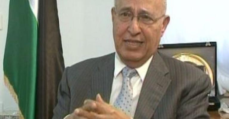 شعث: إسرائيل تمنع دخول أسلحة من الأردن لقوات الأمن الفلسطيني