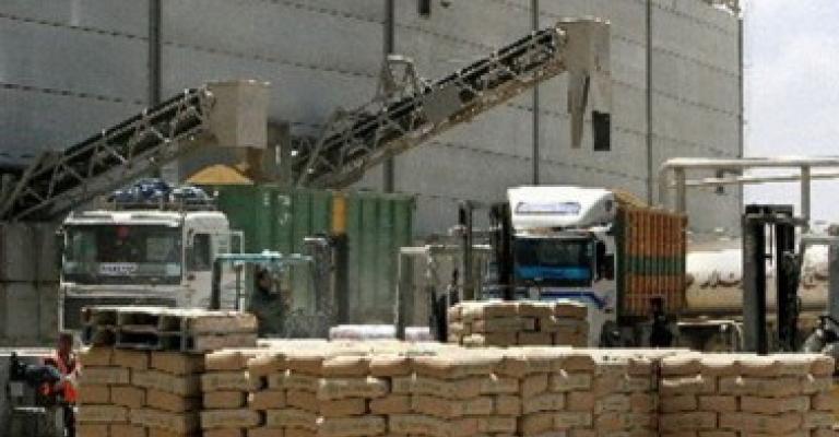 نقابة المهندسين تدعم مطالب العاملين في مصنع القطرانة 