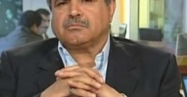 محادين: لم أكتب دفاعا عن الأسد وإنما سأكتب ضد المؤامرة