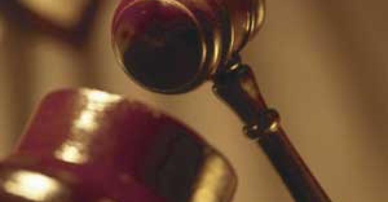 فريق الرصد الوطني يزور محكمة إحداث الزرقاء