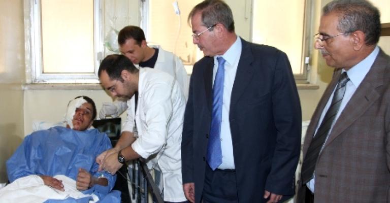 الكيلاني يطمئن على 9 عمال تعرضوا لحادث سير