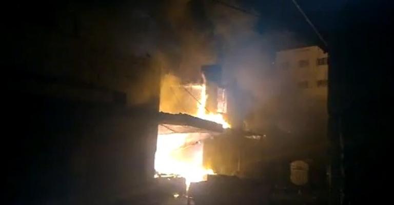 وسط البلد: حريق في سوق الخضار - صور 