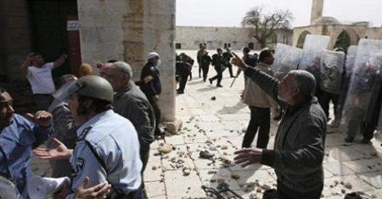 النقابات تدين اقتحام المسجد الاقصى 