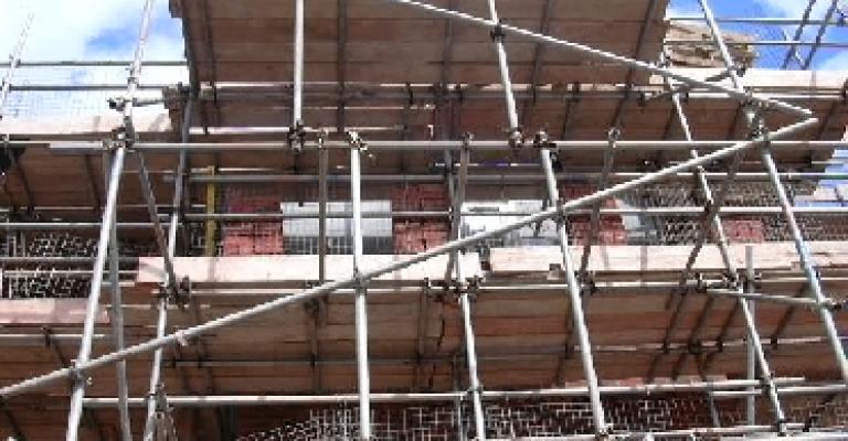 الرابية: وفاة عامل وافد سقط من الطابق الخامس الرابية: وفاة عامل وافد سقط من الطابق الخامس