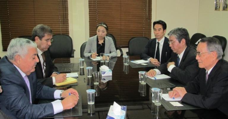 افتتاح مشروع توليد الطاقة الكهربائية بالخلايا الشمسية قريبا