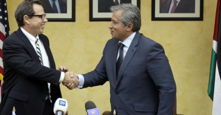 356,9 مليون دولار منح اميركية لدعم الموازنة 