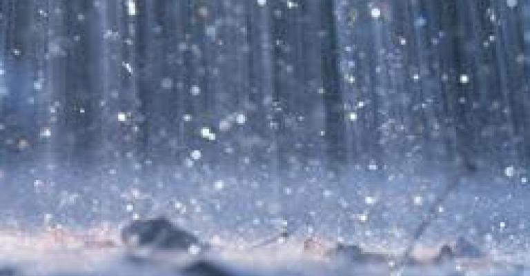 احتمال هطول أمطار محلية خفيفة