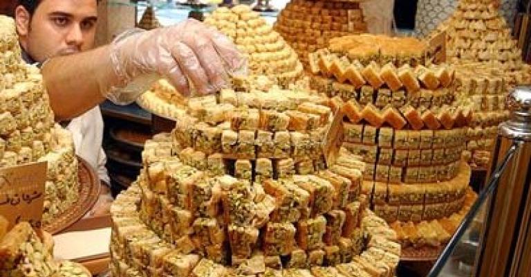  المخابز مستعدة للعيد ومحال الحلويات متفائلة 