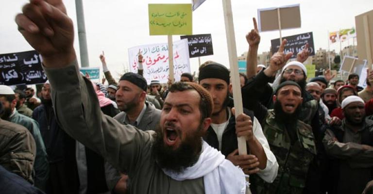 أبو سياف لراديو البلد: تفجأنا باستثناء دعمس من المفرج عنهم