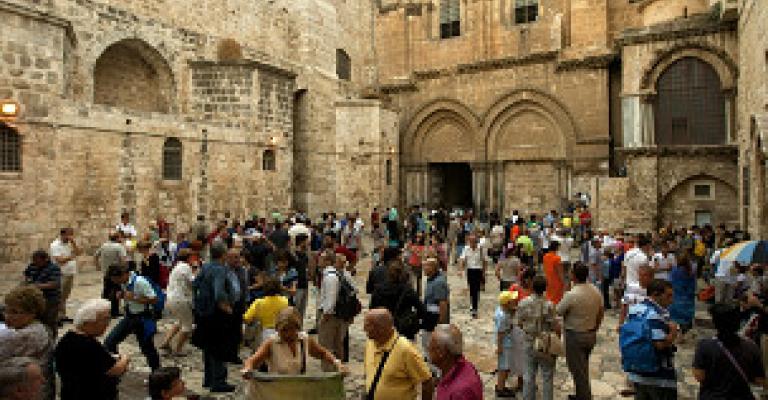 كنيسة القيامة تلوح بالإغلاق بسبب خلاف مع شركة مياه إسرائيلية