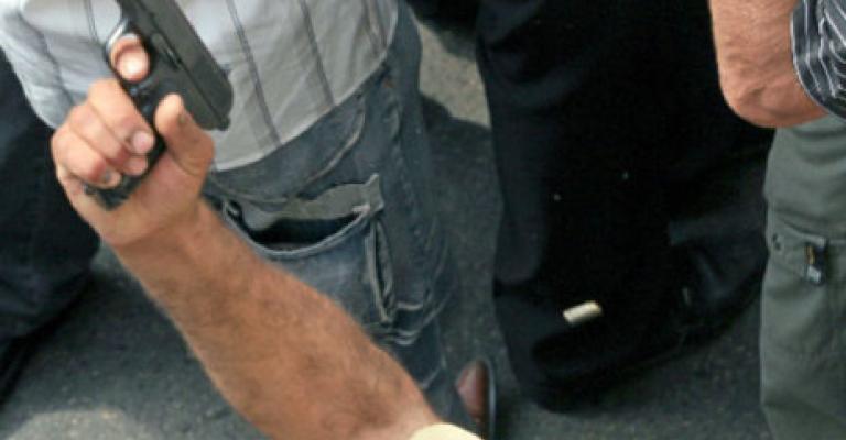 وفاة حدث برصاصة طائشة