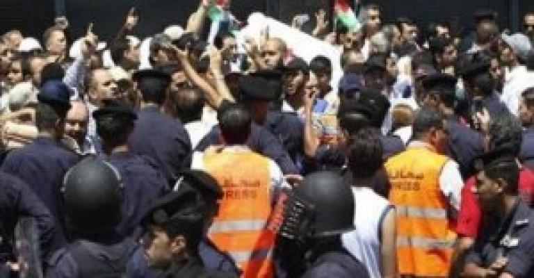  حماية الصحفيين :التحقيق في انتهاكات بحق الإعلاميين خلال الاعتصامات 