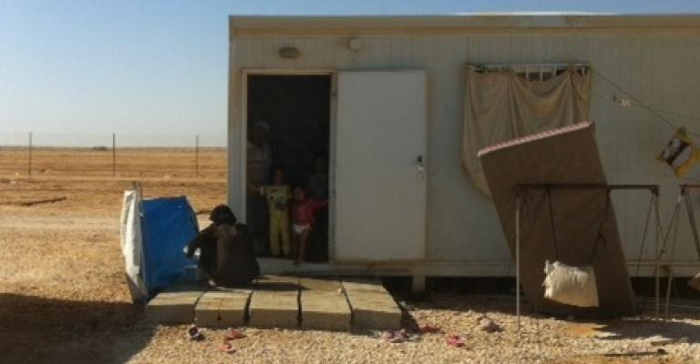 السعودية تباشر تركيب 1500 كرفان في الزعتري 