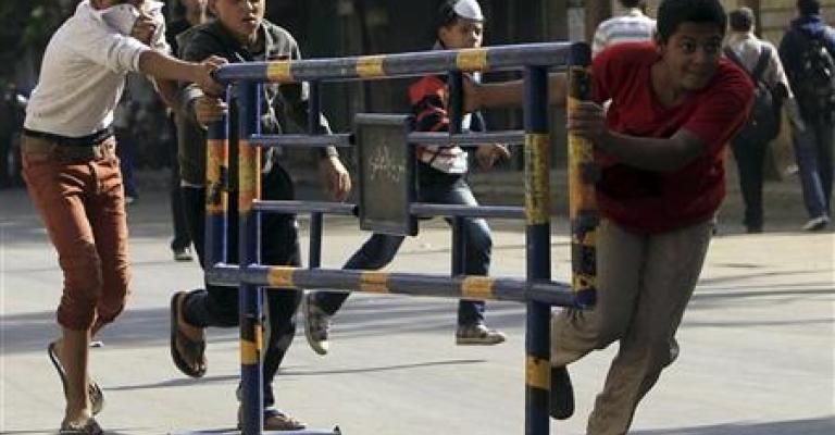 استمرار الاشتباكات بين الأمن ومحتجين  في القاهرة