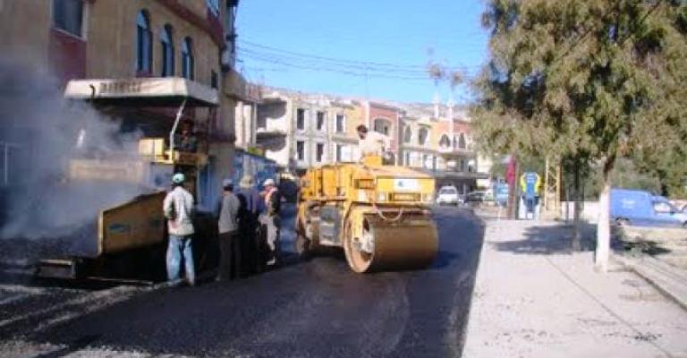 الأمانة تنفذ عطاء تعبيد بمساحة بـ 500 ألف متر مربع