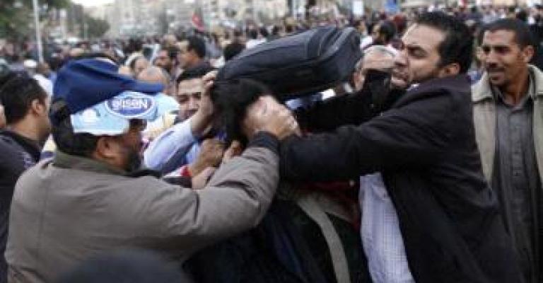 مصر: اشتباكات دامية أمام القصر الجمهوري