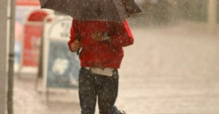 طقس بارد نسبيا وماطر حتى السبت 