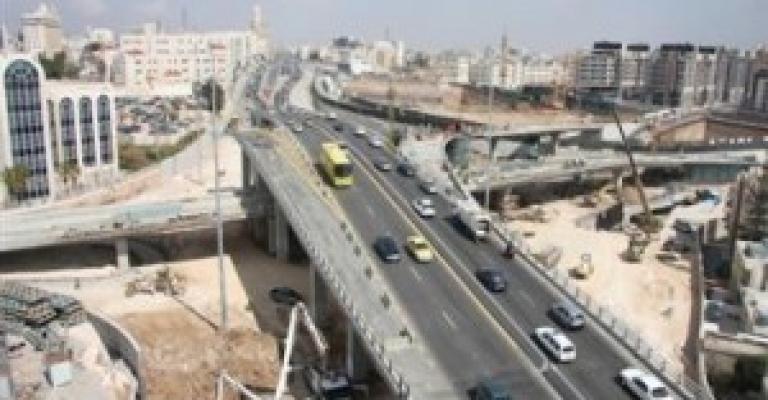 إغلاق جسر شارع النابلسي باتجاه الشميساني إغلاق جسر شارع النابلسي باتجاه الشميساني