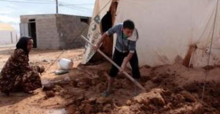 الزعتري: اعمال شغب والأمطار تعبث في المخيم 
