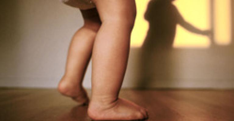 اربد: قتل طفلته لتأخرها في المشي