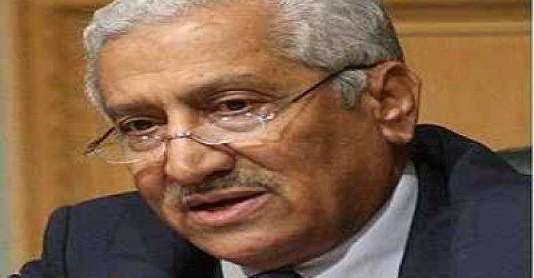 حكومة النسور تستقيل والملك يكلفها بالاستمرار