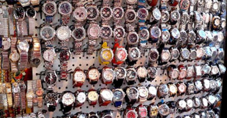 اربد: القبض على ممتهن بيع ساعات مقلدة 