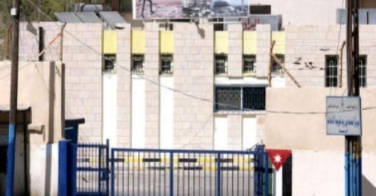 موظفو تربية أحداث الرصيفة يضربون عن العمل