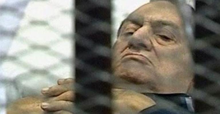 محاكمة مبارك: تنحي الهيئة القضائية 