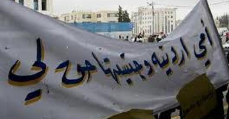 الموت يغيب ناشطتين في "امي اردنية" والحملة امام النواب 