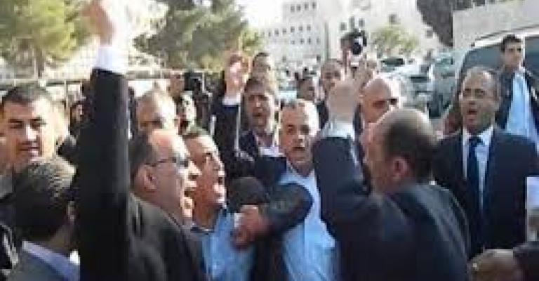 "شرّابين الدم"