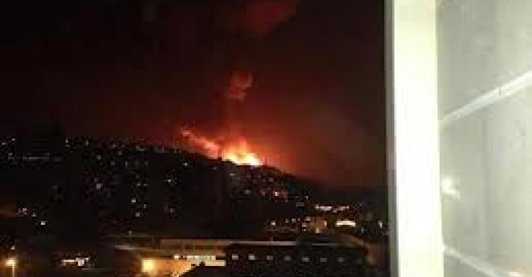 الجبهة الموحدة والشيوعي يستنكران الغارات الاسرائيلية على سوريا